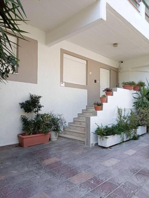 Downtown Apartment With Private Parking Rhodes City Extérieur photo