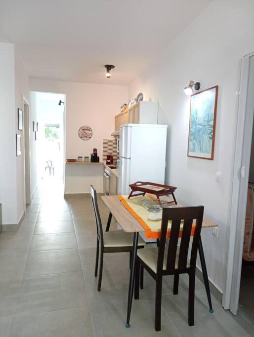 Downtown Apartment With Private Parking Rhodes City Extérieur photo